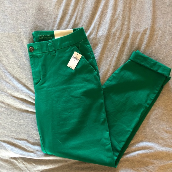 GAP Pants - GAP new green broken in straight leg khakis